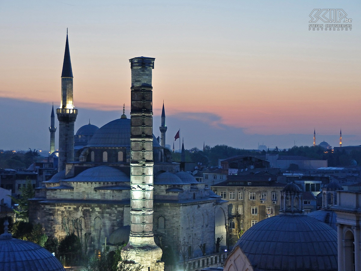 Istanbul - Beyazit moskee en zuil van Constantijn  Stefan Cruysberghs